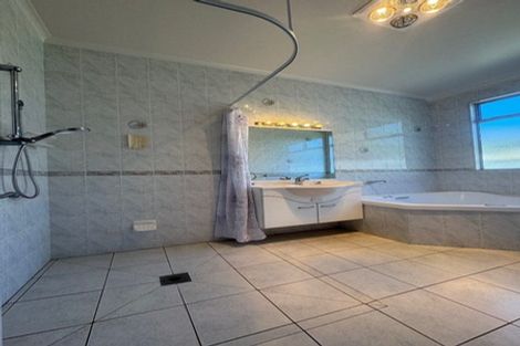 Photo of property in 16 Washington Place, Havelock North, 4130