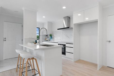 Photo of property in 1 Ashmere Lane, Weymouth, Auckland, 2103