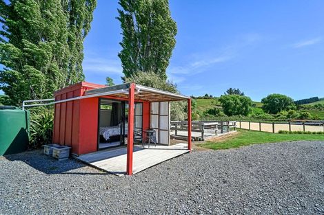 Photo of property in 2080 Elsthorpe Road, Elsthorpe, Havelock North, 4295