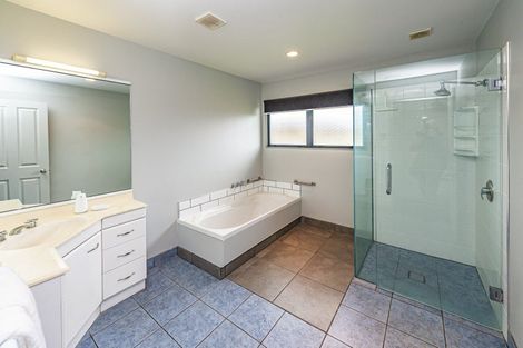 Photo of property in 43 Kakaho Drive, Tawhero, Whanganui, 4501