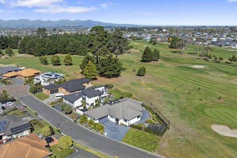 Photo of property in 16 Fishermans Rest, Waimairi Beach, Christchurch, 8083