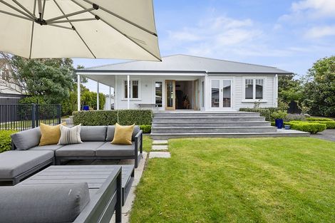 Photo of property in 68 Wallace Place, Westown, New Plymouth, 4310