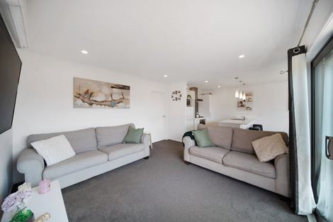 Photo of property in 23 Hemopo Street, Pukekohe, 2120