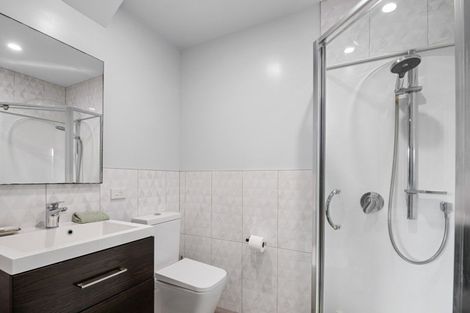 Photo of property in 9 Shortt Avenue, Mangere Bridge, Auckland, 2022