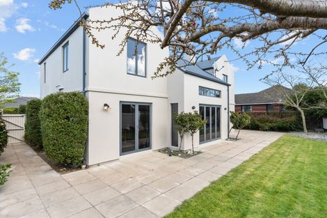 Photo of property in 76 Maidstone Road, Ilam, Christchurch, 8041