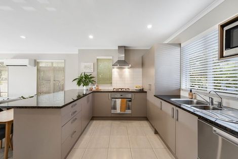 Photo of property in 131 Baverstock Road, Flat Bush, Auckland, 2016