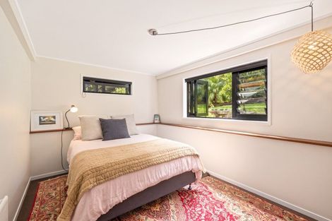 Photo of property in 21 Grand View Road, Leigh, 0985