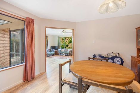 Photo of property in 15 Hemingford Place, Halswell, Christchurch, 8025