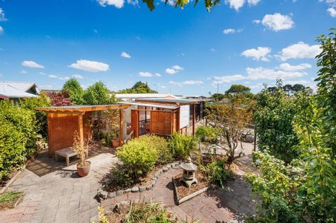 Photo of property in 1 Peter Hall Drive, Kelvin Grove, Palmerston North, 4414