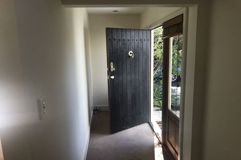 Photo of property in 2/11 Memorial Avenue, Ilam, Christchurch, 8053