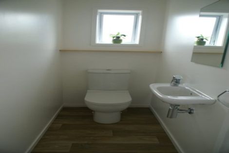 Photo of property in 2/41 Nile Road, Milford, Auckland, 0620