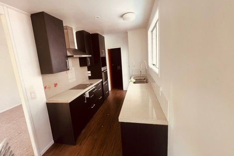 Photo of property in 8 Glucina Place, Glen Eden, Auckland, 0602