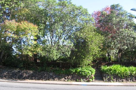 Photo of property in 2/70 Kaurilands Road, Titirangi, Auckland, 0604