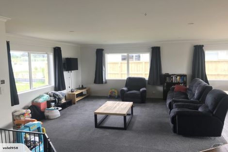 Photo of property in 38 Feist Street, Carterton, 5713