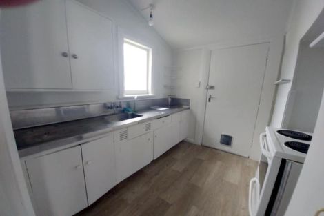 Photo of property in 8 Roxburgh Grove, Petone, Lower Hutt, 5012