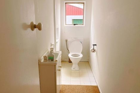 Photo of property in 15 Morris Road, Hillcrest, Hamilton, 3216