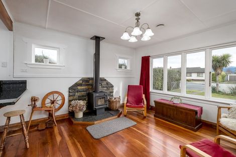 Photo of property in 3 Moorhouse Street, Waimate, 7924
