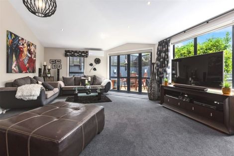 Photo of property in 13 Endeavour Drive, Whitby, Porirua, 5024