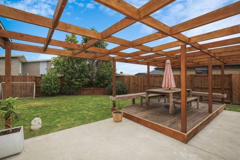 Photo of property in 5 Waltham Place, Rototuna North, Hamilton, 3210