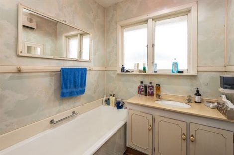 Photo of property in 1/44 Division Street, Riccarton, Christchurch, 8041