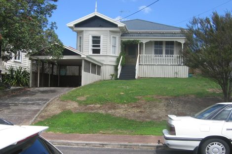 Photo of property in 23 Saint Leonards Road, Devonport, Auckland, 0624