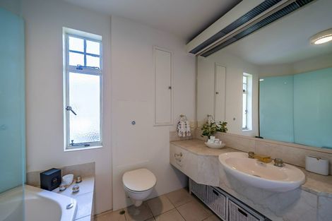 Photo of property in 4/154 Oriental Parade, Oriental Bay, Wellington, 6011