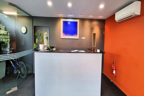 Photo of property in 1/108 Lincoln Road, Henderson, Auckland, 0610