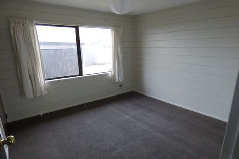 Photo of property in 2/17e Te Maru Place, Redwood, Christchurch, 8051