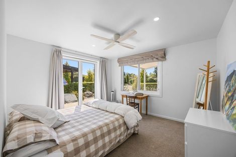 Photo of property in 21 Sam John Place, Lake Hawea, 9382