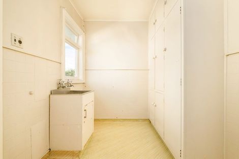 Photo of property in 117 Somerfield Street, Somerfield, Christchurch, 8024