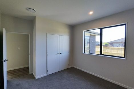 Photo of property in 8 Hoete Way, Tuakau, 2121