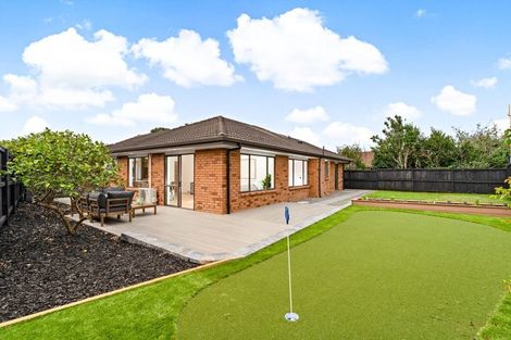 Photo of property in 21 Sandwick Drive, Weymouth, Auckland, 2103