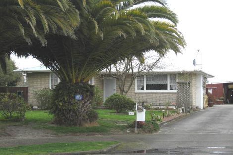 Photo of property in 13 Madden Place, Solway, Masterton, 5810