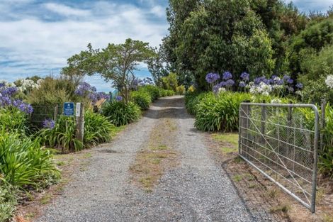 Photo of property in 176 Te Hapua Road, Te Horo, Otaki, 5581