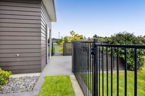 Photo of property in 7 Mercade Close, Stratford, 4332