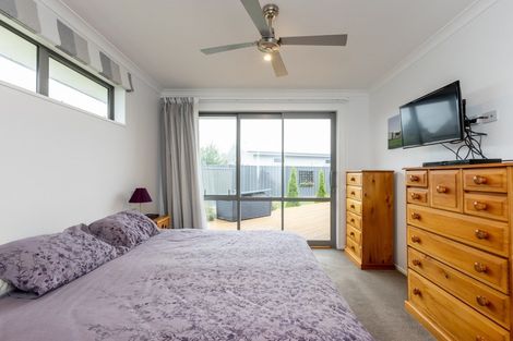 Photo of property in 7 Whakatomo Place, Havelock North, 4130