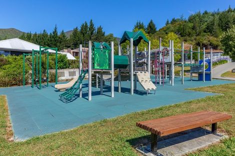 Photo of property in 7 Fantail Heights, Picton, 7220