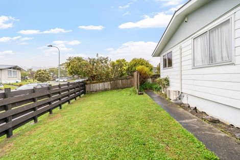 Photo of property in 1/3 Omaha Grove, Totara Park, Upper Hutt, 5018