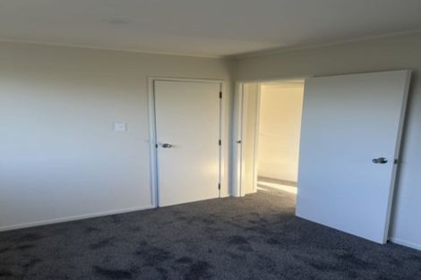 Photo of property in 26 Waimumu Road, Massey, Auckland, 0614