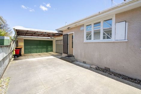 Photo of property in 28 Milton Street, Roslyn, Palmerston North, 4414