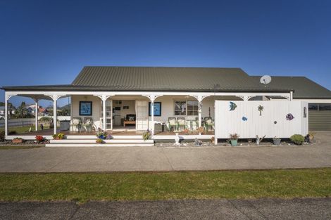 Photo of property in 50 Whitby Avenue, Whitianga, 3510