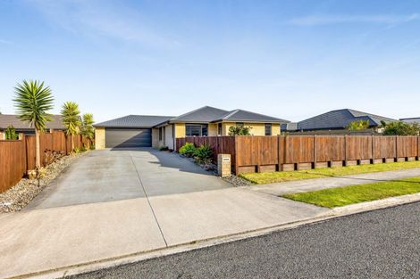 Photo of property in 16 Keene Drive, Bell Block, New Plymouth, 4312