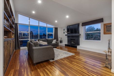 Photo of property in 16 Glen Street, Levin, 5510