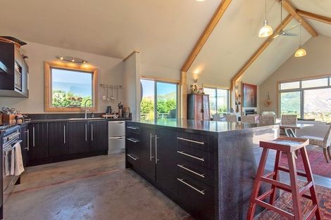 Photo of property in 1 Peak View Ridge, Wanaka, 9305
