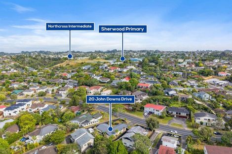 Photo of property in 20 John Downs Drive, Browns Bay, Auckland, 0630
