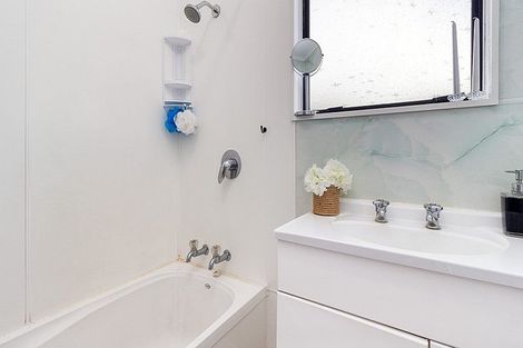 Photo of property in 23b Steeles Lane, Western Heights, Rotorua, 3015