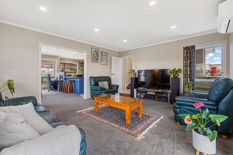 Photo of property in 4 Evelyn Place, Welbourn, New Plymouth, 4310