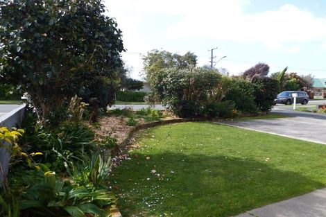 Photo of property in 13c Wanganui Road, Marton, 4710