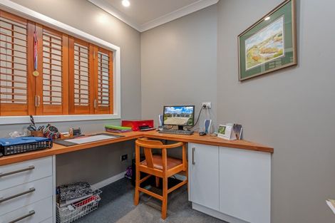 Photo of property in 33 Elmira Avenue, Hokowhitu, Palmerston North, 4410