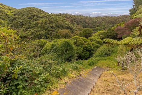 Photo of property in 28 Foster Crescent, Belmont, Lower Hutt, 5010